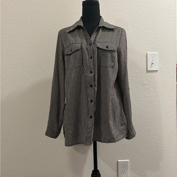 All brand new never been worn !Message for more info brands from all over world - Picture 4 of 16